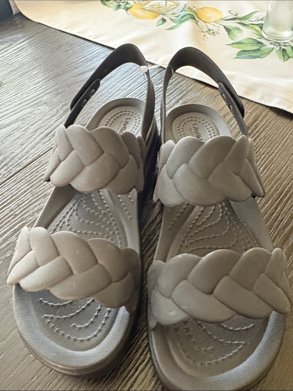 Crocs Brooklyn Slingback Sandals